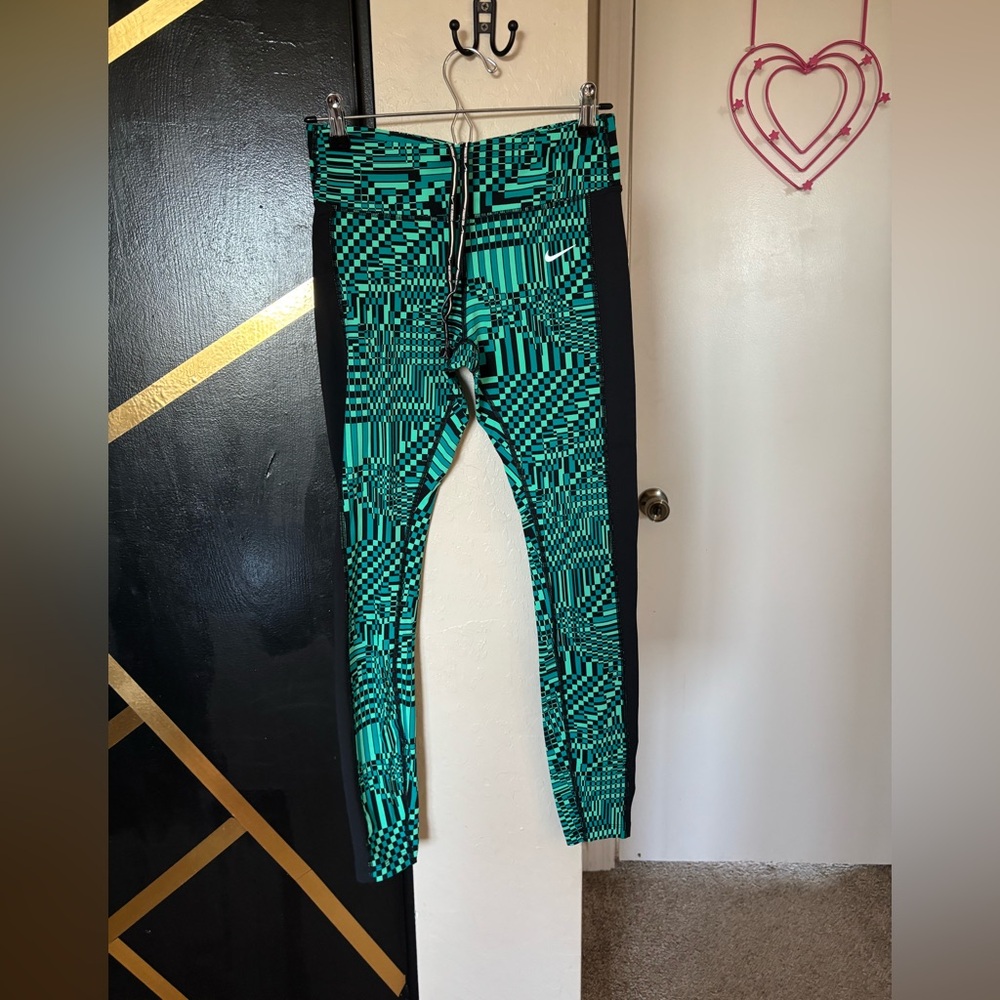 (NIKE) Stylish Green Patterned womens Leggings